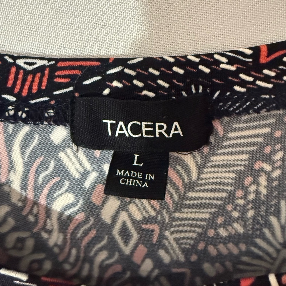 Tacera Tunic Top Scoop Neckline Sleeve Ties Black Red Tribal Print Size Large - Picture 8 of 9